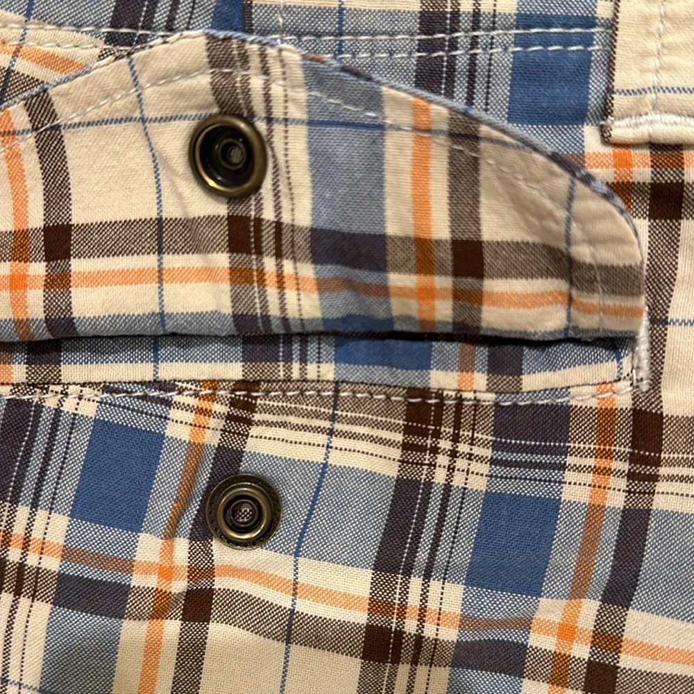 GAP MENS PLAID COTTON FLAT FRONT SHORTS WITH BACK POCKETS THAT SNAP SIZE 32 - Picture 6 of 7